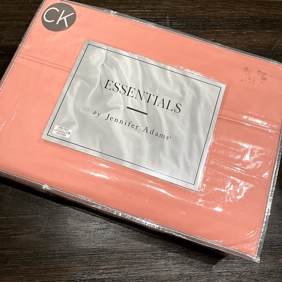 Other - 4piece king sheet set - coral